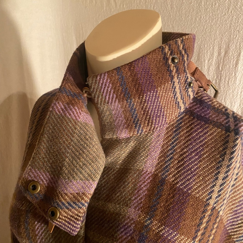 Ralph Lauren Belted Cape - Picture 5 of 10